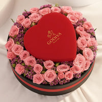 Exquisite Pink Rose and Godiva Chocolate Gift Set