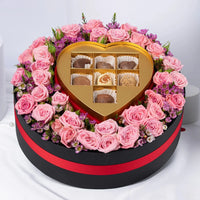 مجموعة هدايا رائعة من الورود الوردية وشوكولاتة جوديفا