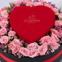 مجموعة هدايا رائعة من الورود الوردية وشوكولاتة جوديفا
