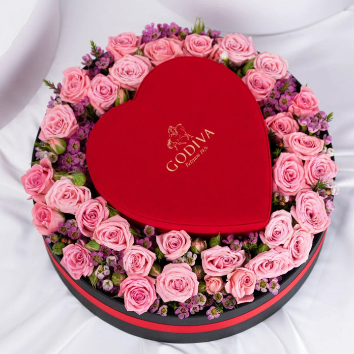 Exquisite Pink Rose and Godiva Chocolate Gift Set