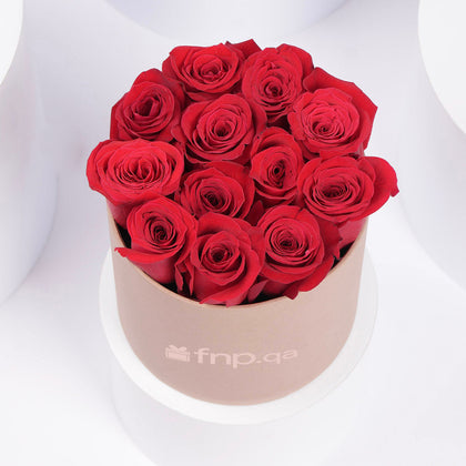 Pure Love I 12 Roses In Box