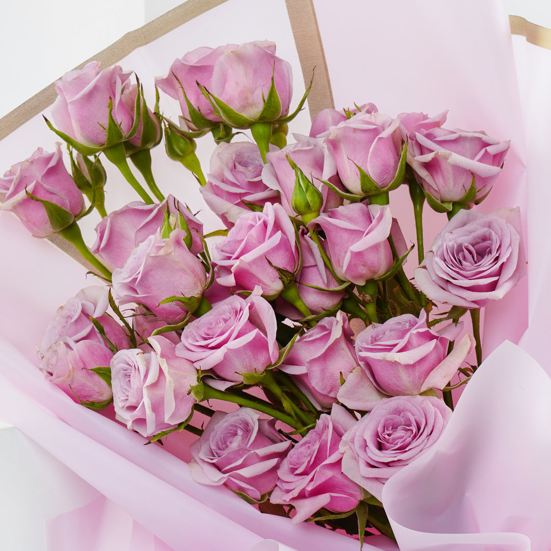 Elegant Purple Spray Rose Bouquet