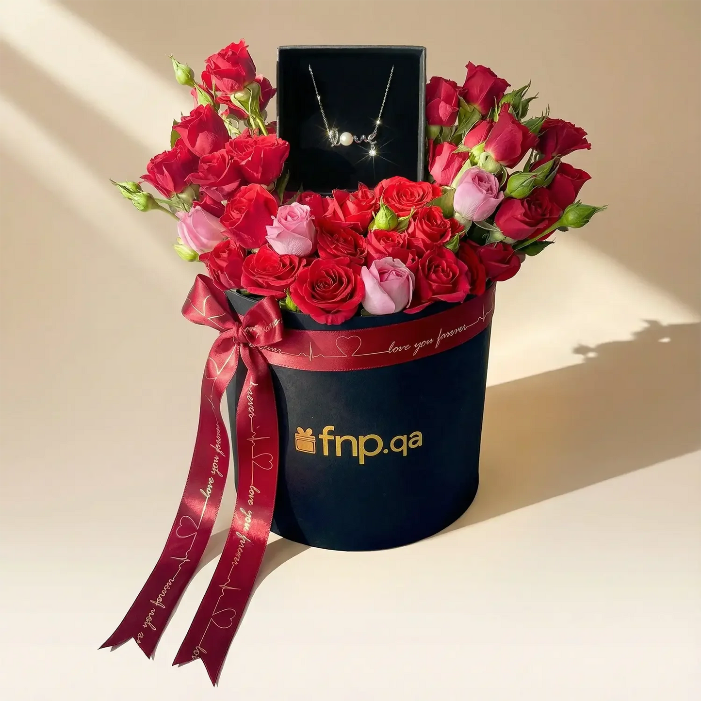 Romantic Roses & Love Necklace Gift Set