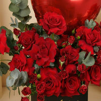Exquisite Royal Love Rose Arrangement with Heart Balloon