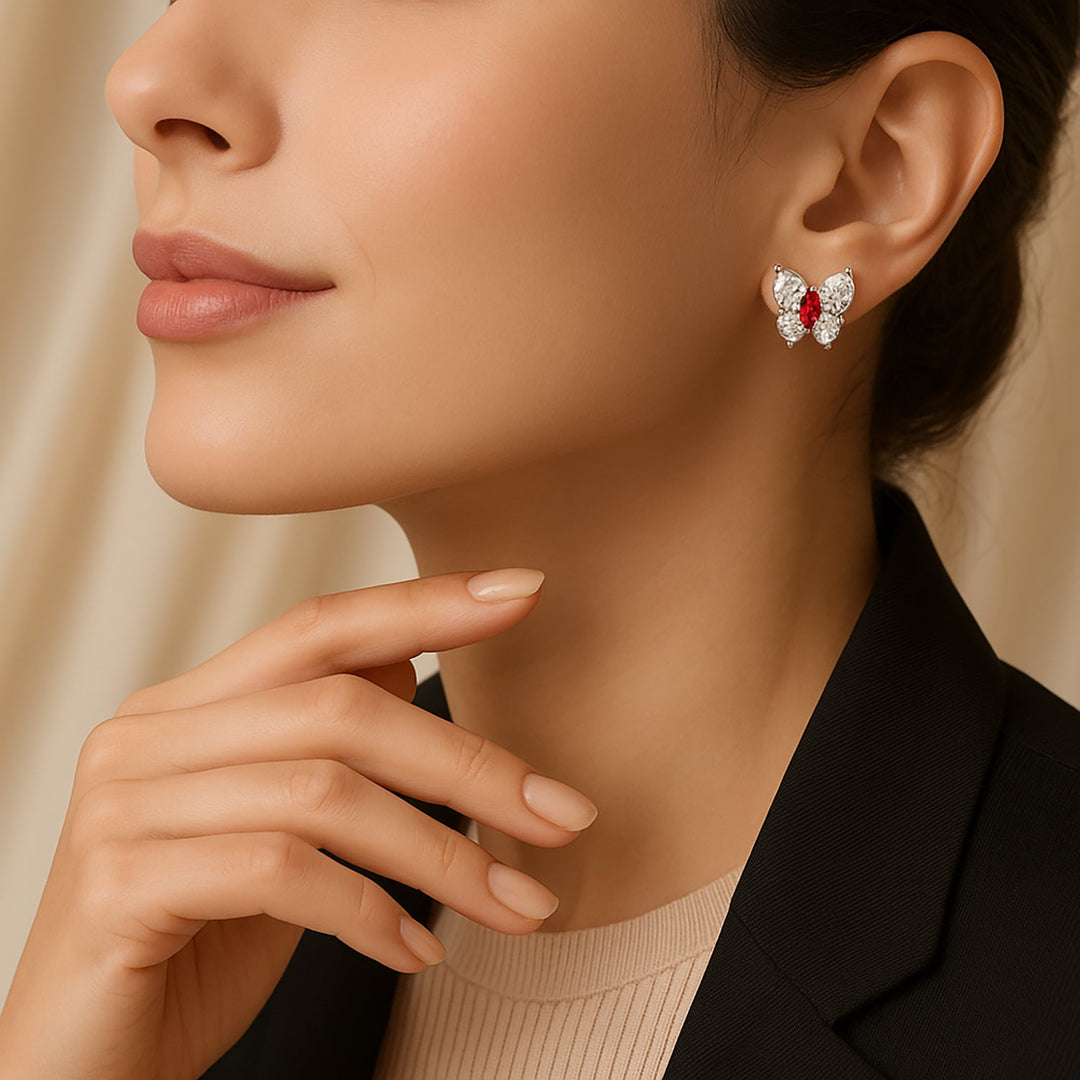 أقراط فراشة فضية أنيقة بكريستال وزينة ماركيز حمراء