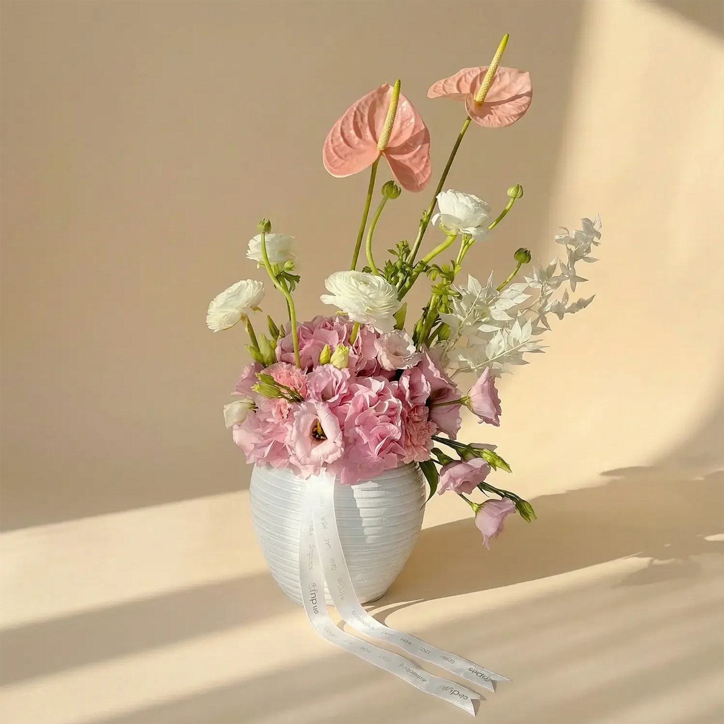 ترتيب زهور الرومانسية الناعمة الأنيق