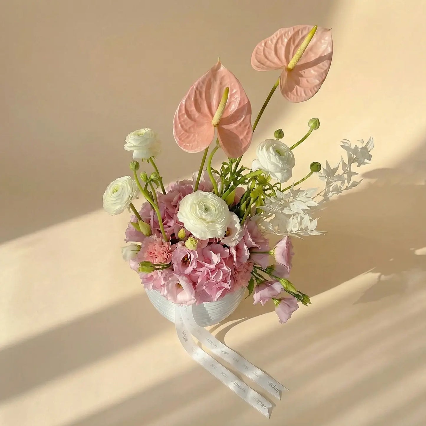 ترتيب زهور الرومانسية الناعمة الأنيق