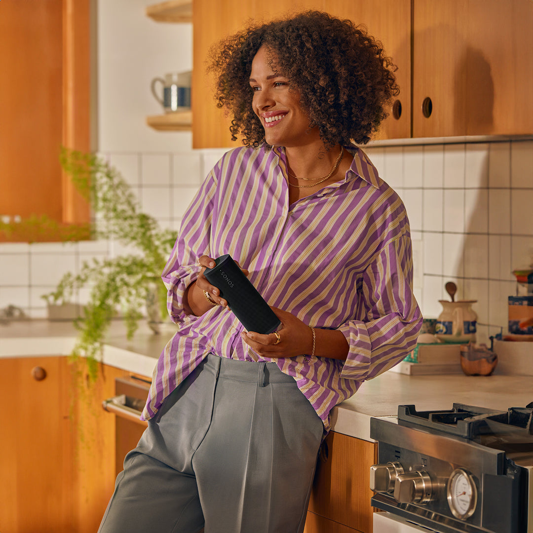 سونس روام 2: مكبر صوت بلوتوث محمول نهائي باللون الأسود