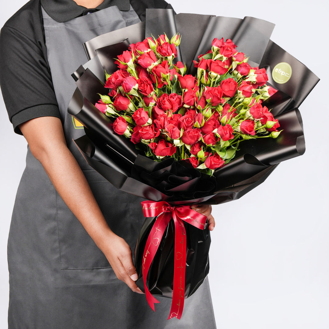 Elegant Passion Spray Roses Bouquet