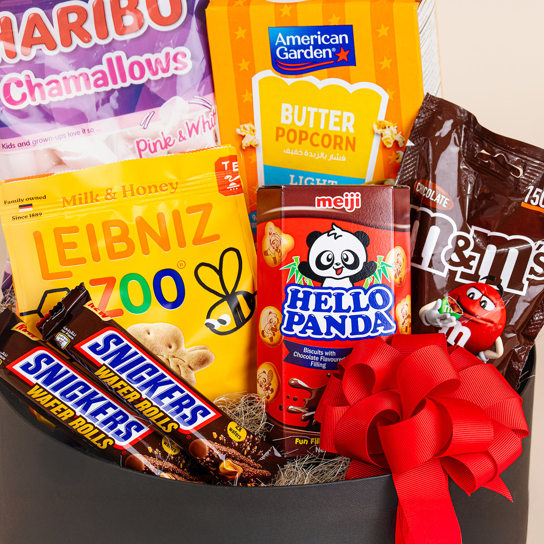 صندوق حلوى الكرنفال - مجموعة لذيذة من الوجبات الخفيفة