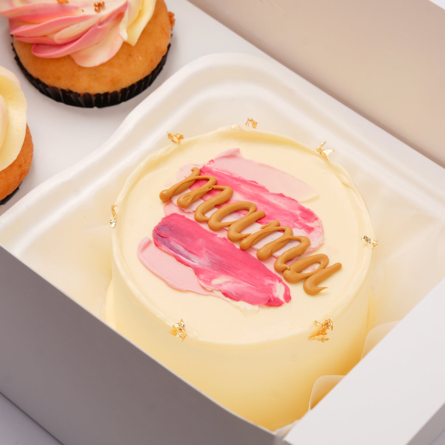 Sweet Mama Delight Chocolate Gift Box