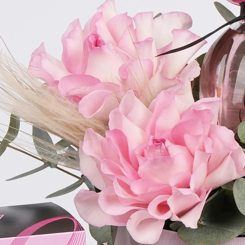Sweet Scented Blooms: A Luxurious Floral and Fragrance Gift Set