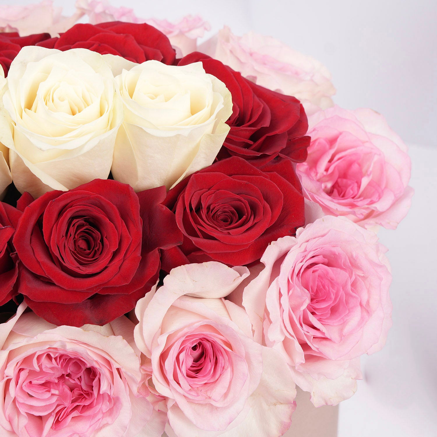 Sweet Valentine Trio I 35 Roses