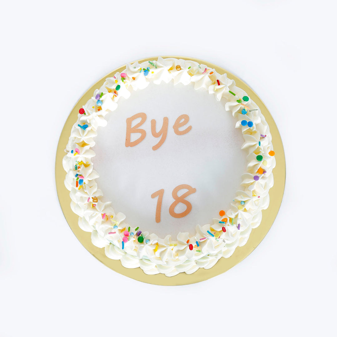 احتفل مع كعكة الشموع العصرية لتوديع عمر 18