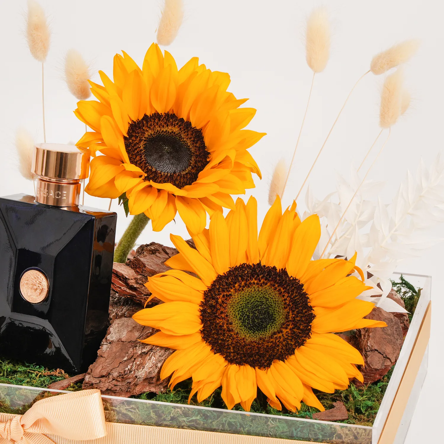 Versace Pour Homme Dylan Blue For Him with Sunflowers