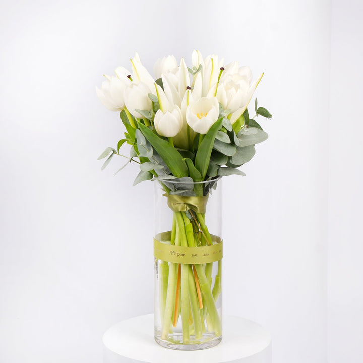 White Blooming Flowers - Fresh and Fragrant
