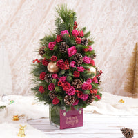 Festive Elegance: Xams Décor Roses Vase Arrangement