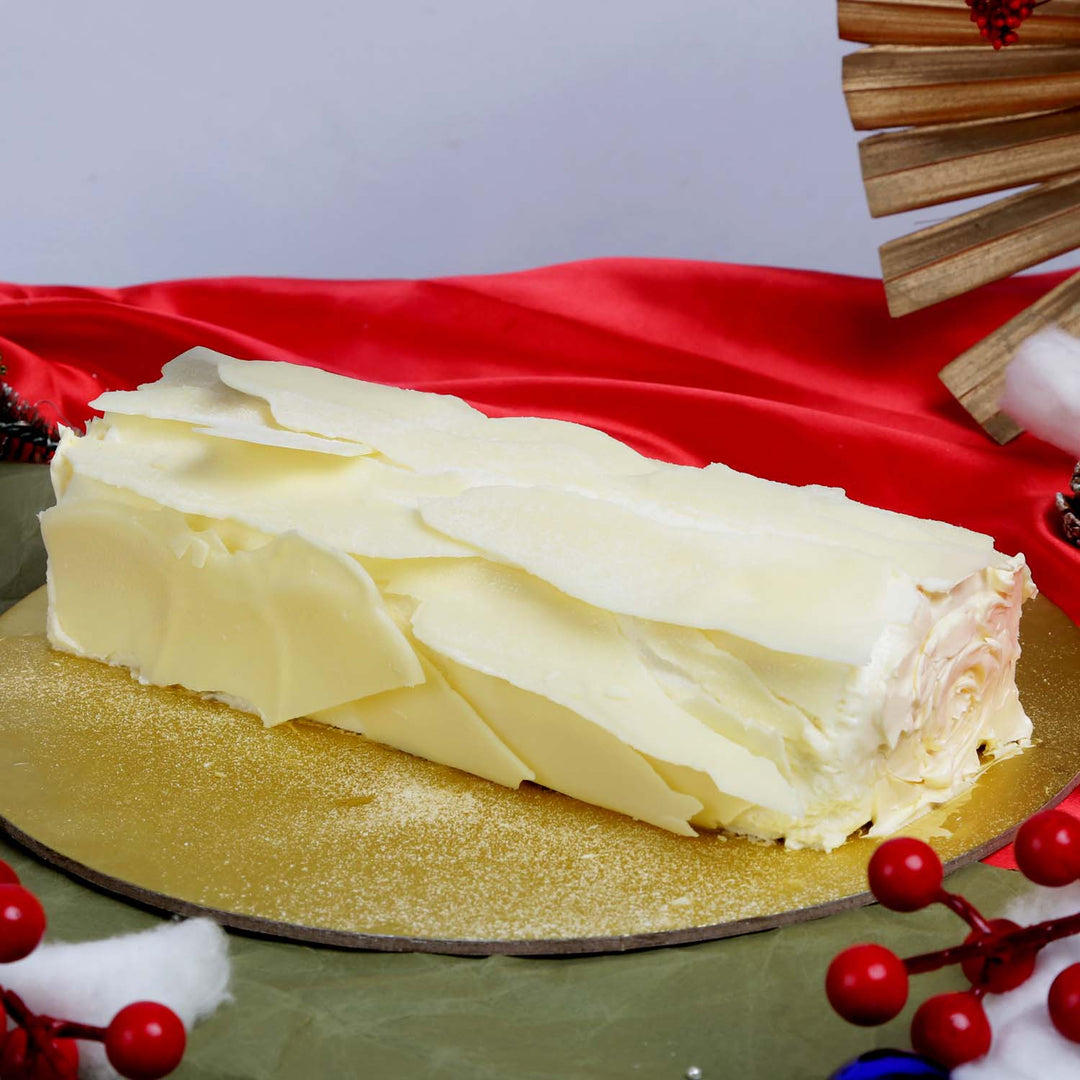 Delicious Xmas Vanilla Log Cake - Perfect Holiday Treat