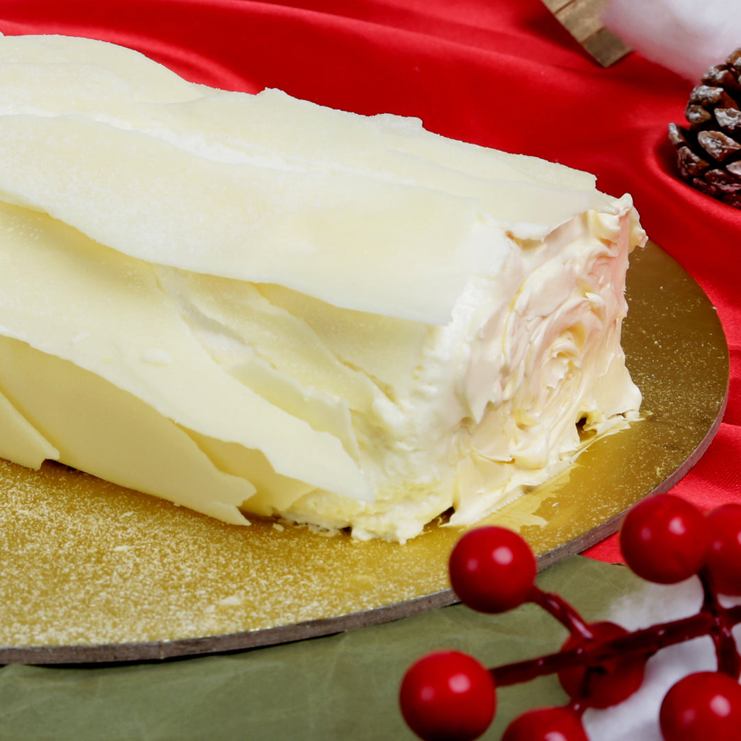 Delicious Xmas Vanilla Log Cake - Perfect Holiday Treat