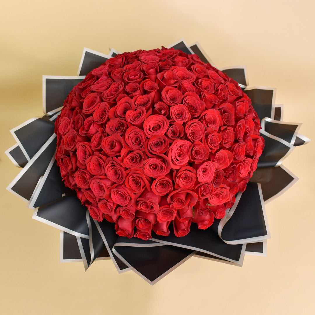Luxurious 200 Red Valentine Roses Bouquet - Perfect Gift for Your Beloved 