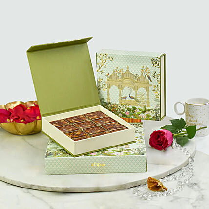 Premium Anjeer Sweet Box - Exquisite Fig Delights in Elegant Packaging