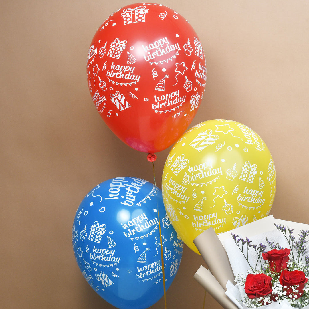 باقة مفاجأة عيد الميلاد الفاخرة: ورود، كعكة، بالونات وشوكولاتة