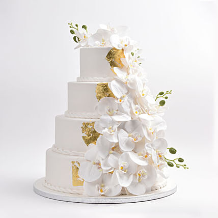 Engagement Delight Cake