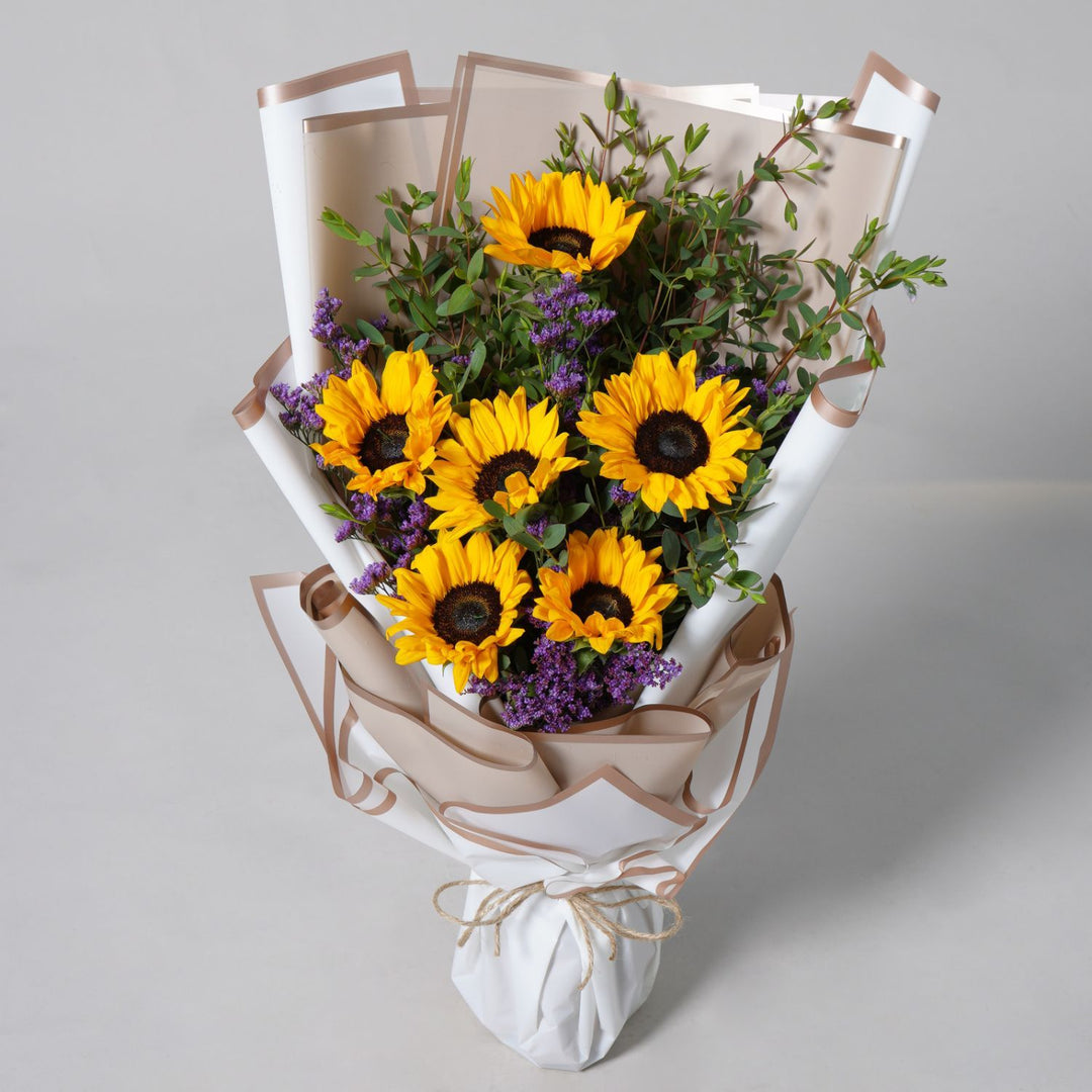 Radiant Sunbeam Floral Bouquet - A Joyful Gesture