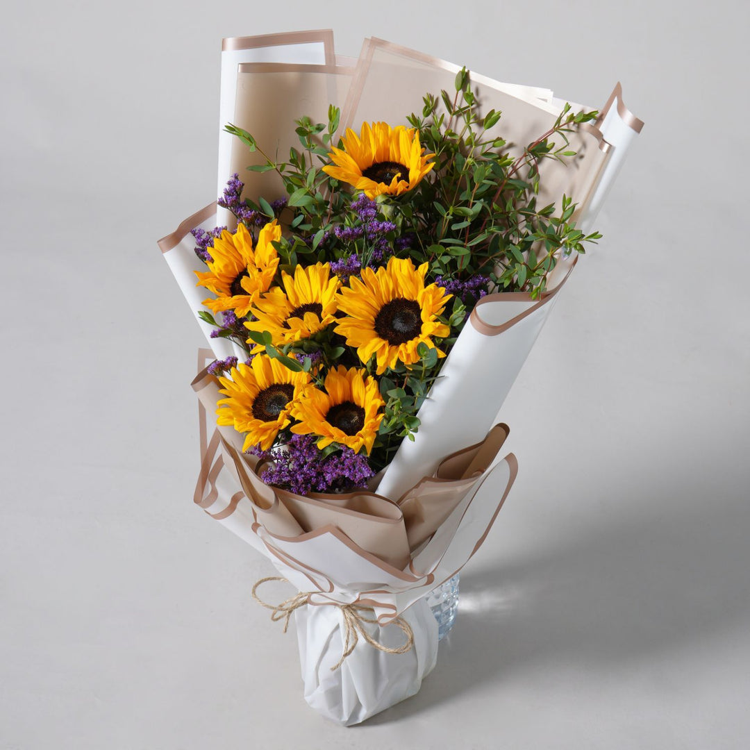 Radiant Sunbeam Floral Bouquet - A Joyful Gesture