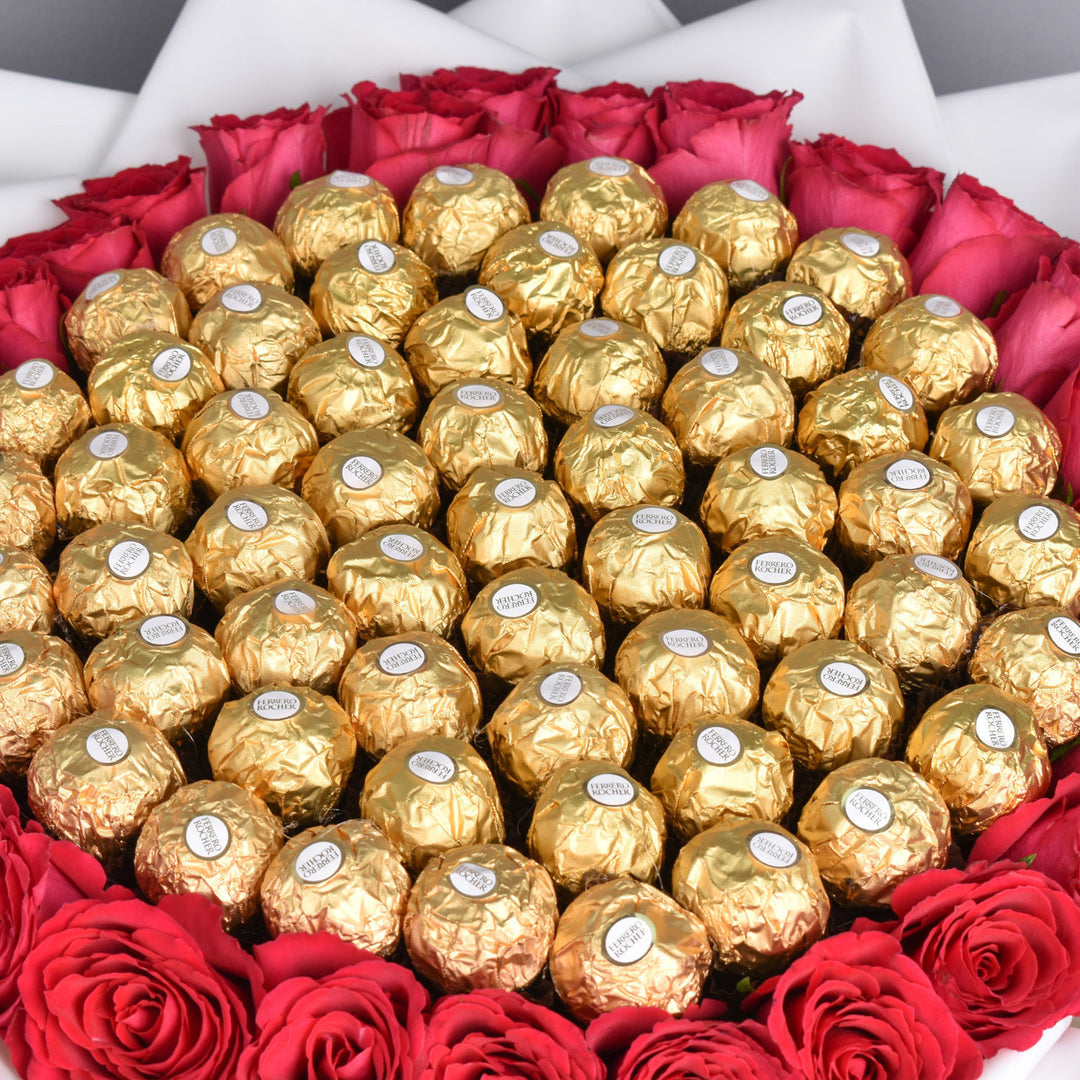 باقة من الشوكولاتة والورود الفاخرة
