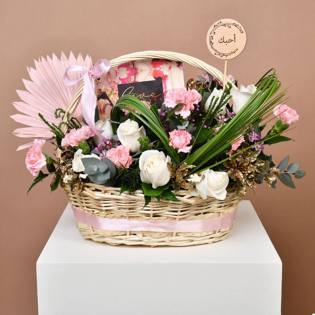 تشكيلة الورود والشوكولاتة الفاخرة