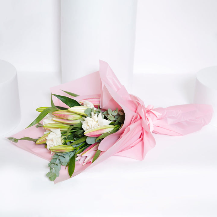 Elegant Mixed Roses and Lilies Bouquet for Mother's Day Celebration