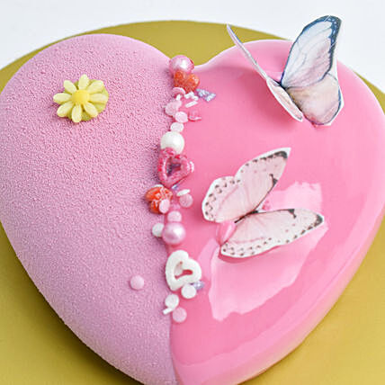 Exquisite Fluttering Love Heart Chocolate Cake