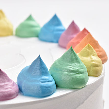 كيكة قوس قزح المفاجأة - احتفال بنكهة الفانيليا