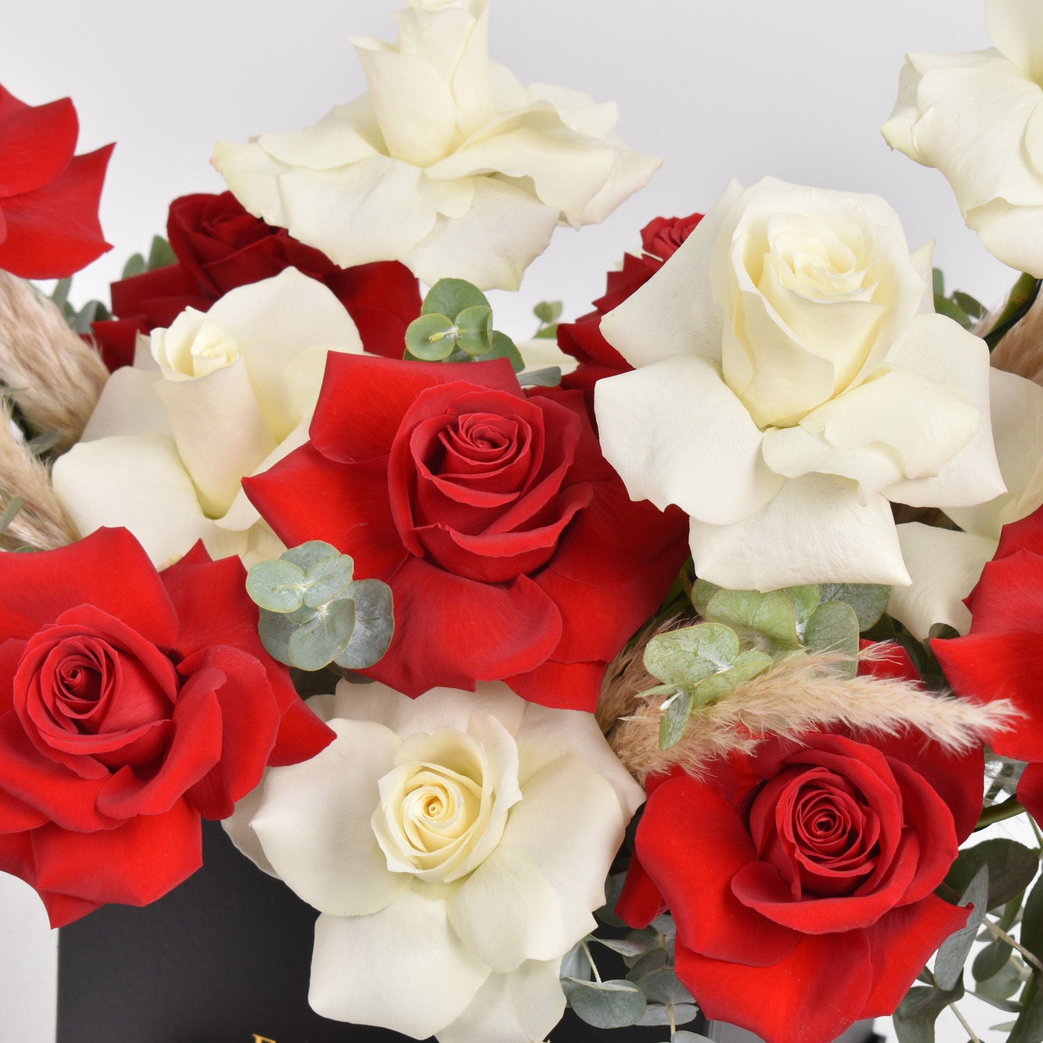Red and White Roses Beauty Box