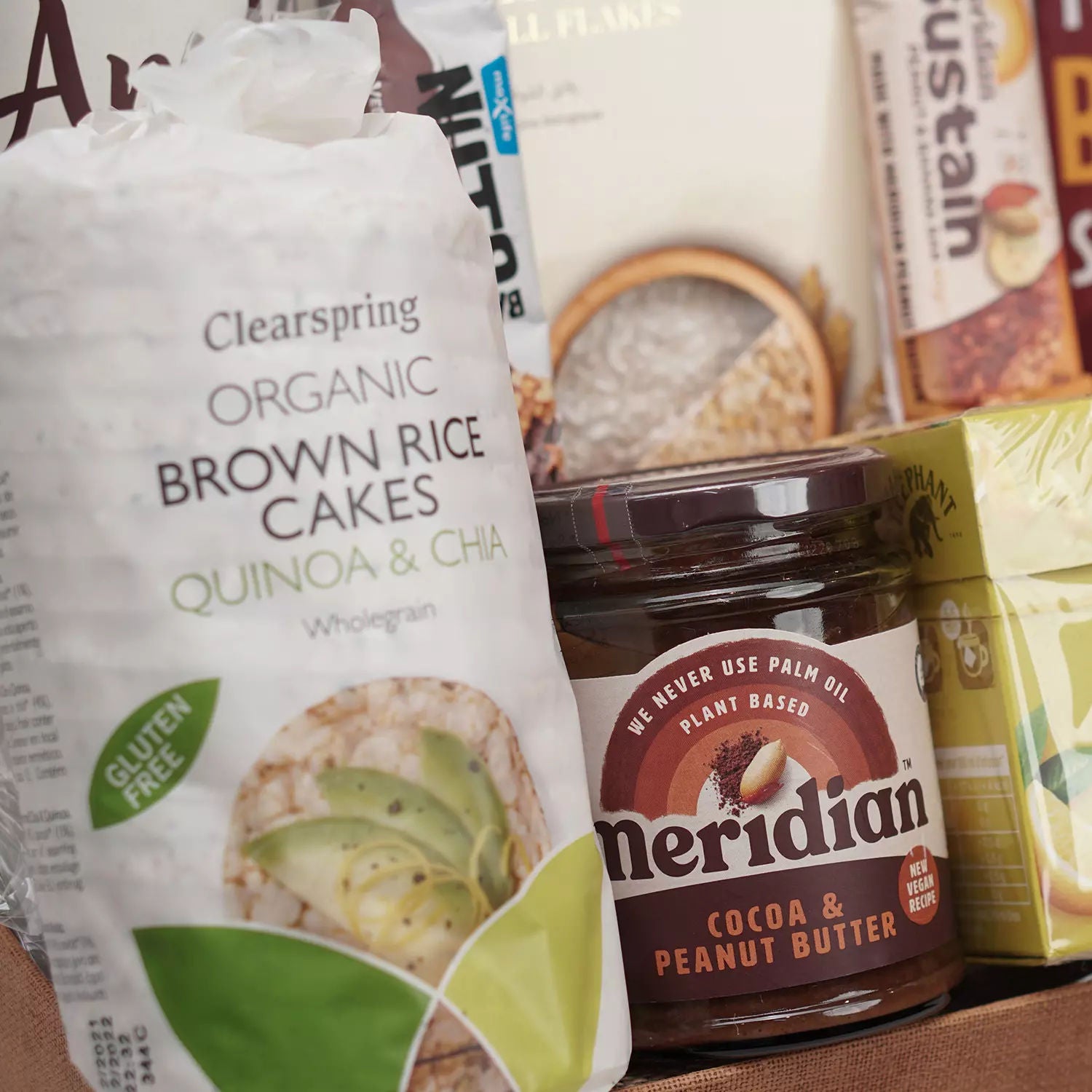 White Apple Juice & Yummy Treats Organic Gift Box