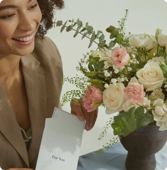 Customer with a bouquet of flowers